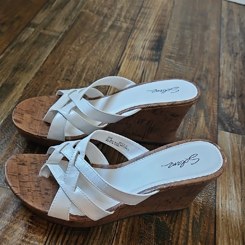 Elegant Solanz Beezus Women's‎ White Vegan Leather Criss-Cross Wedge Sandals